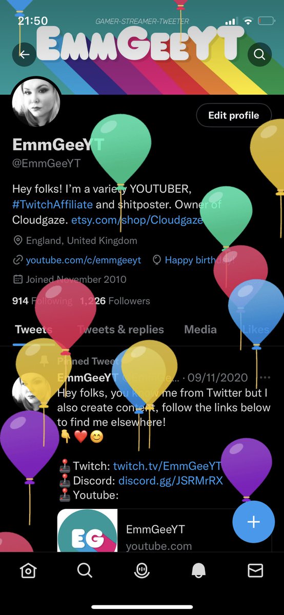 EmmGeeYT's tweet photo. Wayyy birthday balloons https://t.co/phjXrautI8