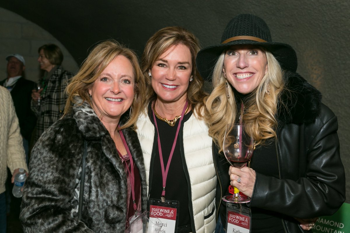 We are welcoming the New Year with our 4th Annual Wine and Food Classic 2023 just around the corner! 🍷
#houstonwine #winefestival #wineandfoodclassic2023

🎟 eventbrite.com/e/houston-oaks…