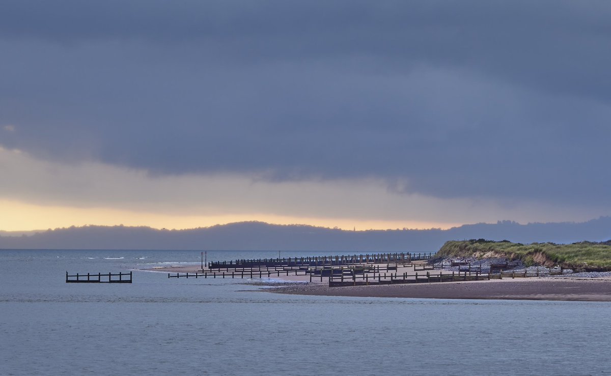 I love this view across to the Warren, I'll work on some better images in different light. #omsystems #olympus #om1 #mzuiko40150pro #breakfreewitholympus 
#mirrorless #photography #wildlifephotographer #landscapephotography