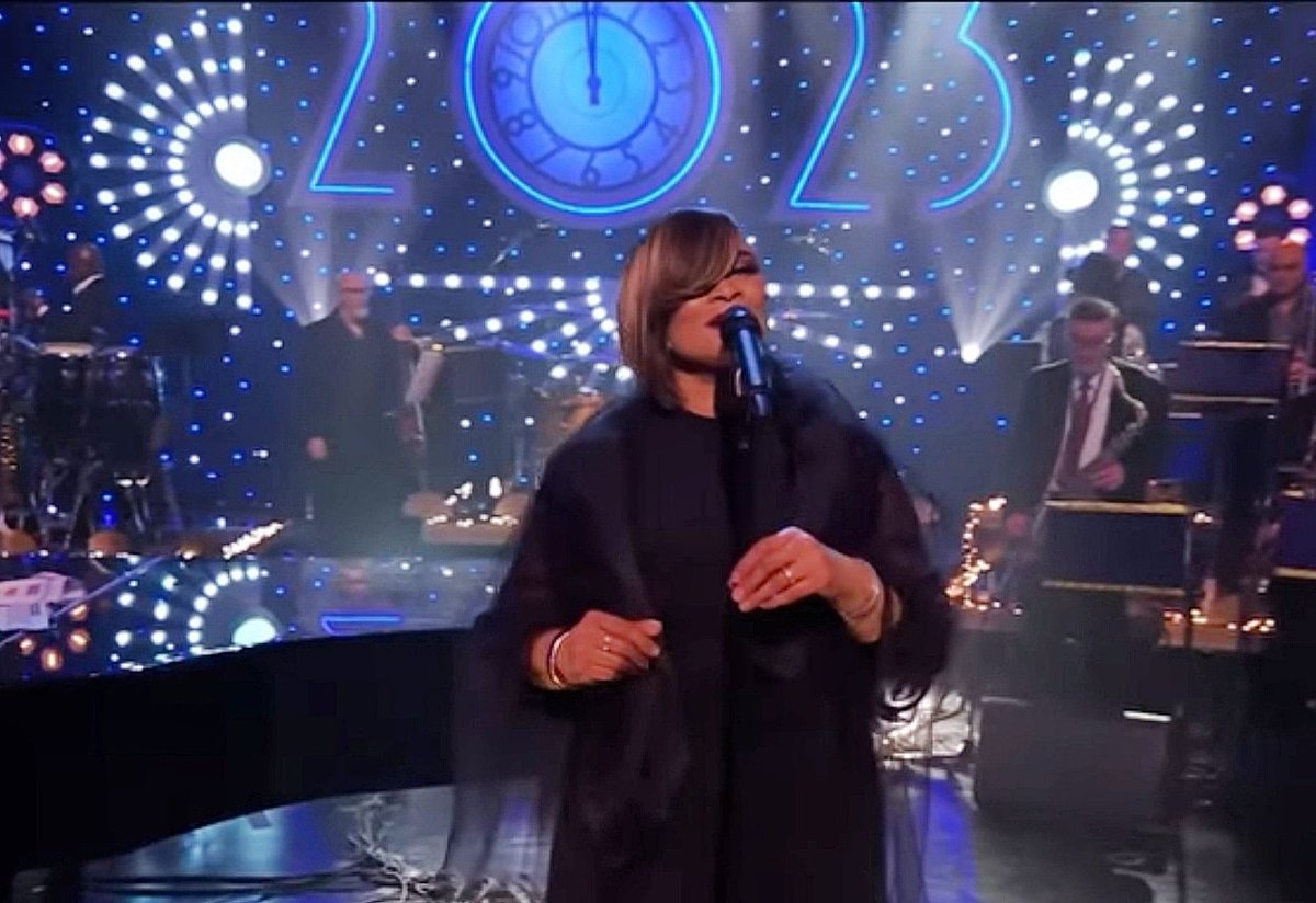 Gabrielle performing on @BBCLater on the New Years Eve Hootenanny Special.

Watch it now on the @BBCiPlayer 
Follow: @GabrielleUk 

#LaterWith #JoolsHolland #Gabrielle #GabrielleUK #Hootenanny #Music #BBC #Singer #Songwriter