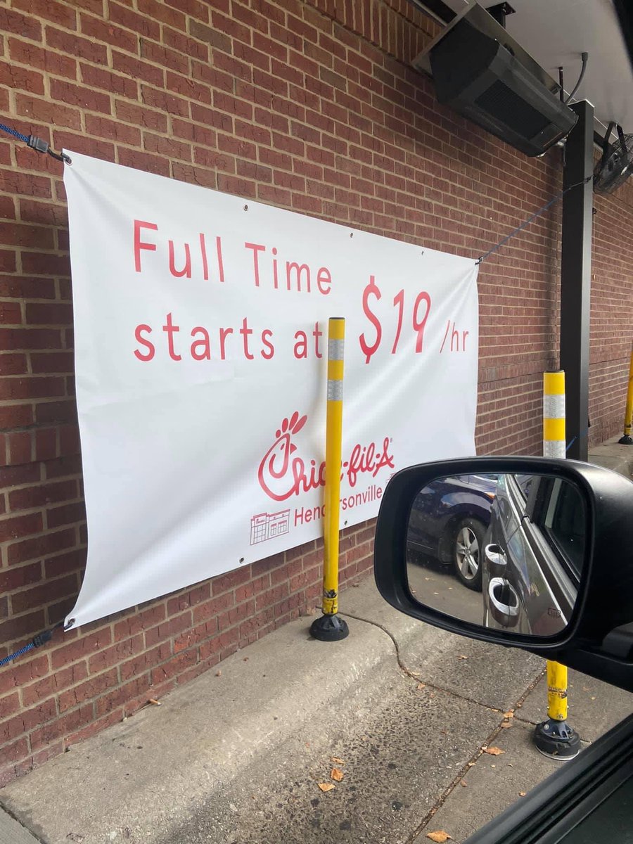 😒shiddd for $19 imma chase you down 
you forgot yo paul n nesha sauce‼️🤣