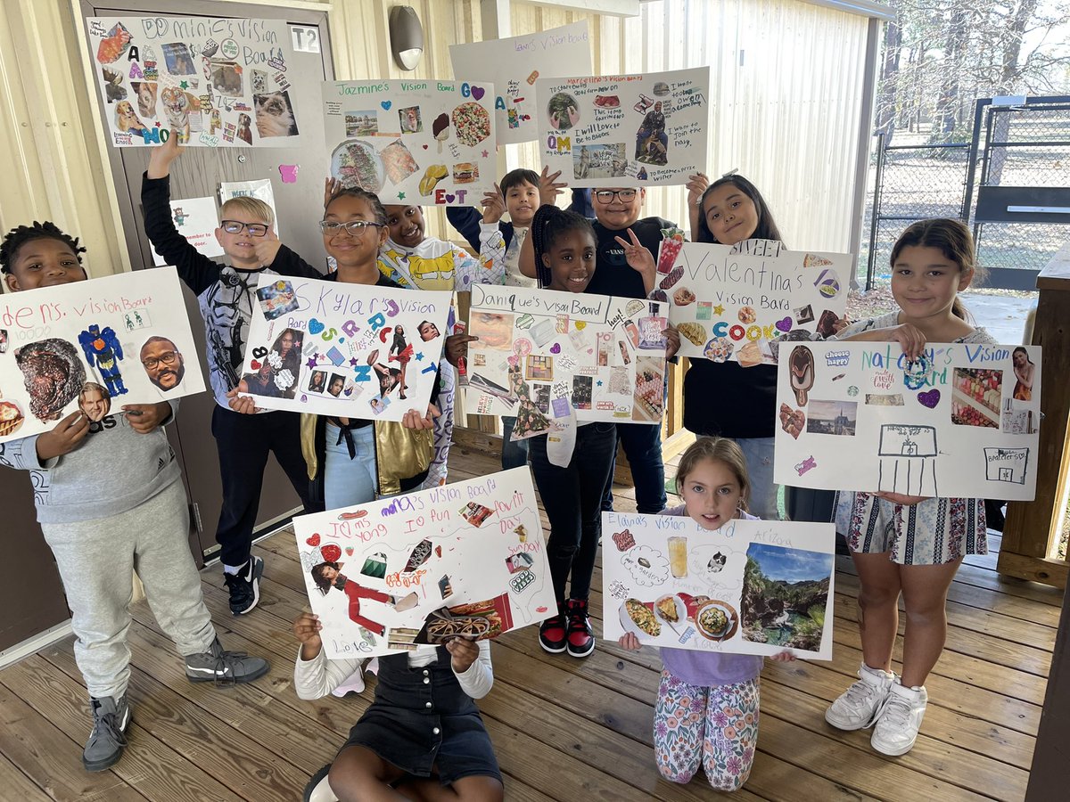 MsCYoung_'s tweet photo. New year, new intentions!
My cubs created vision boards to start their year off intentionally. It gives them something to visualize and see. #TheirFutureIsBright😎
#limtless #makeitcount
#CubCommUNITY @HumbleISD_RCE https://t.co/dYLb7FXqpt