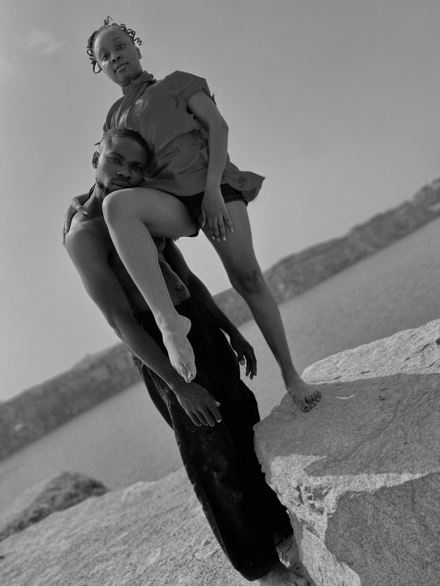 omeigiesol's tweet image. Happy #NewYear I love you 
#dancetherapist 
Send in your #BOOKINGS  for your events