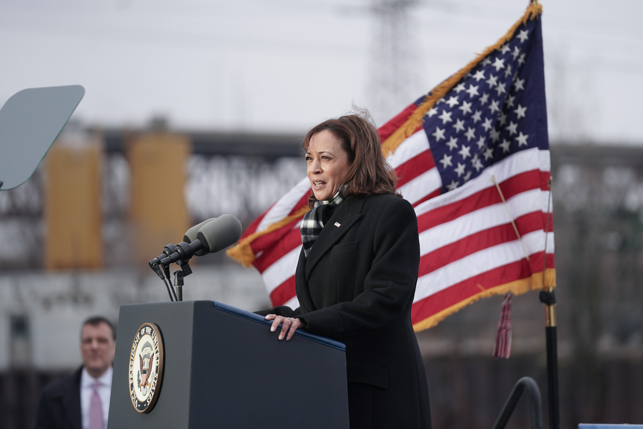 The Vice President gives a speech on Calumet River in front of the 95th Street Bridge.