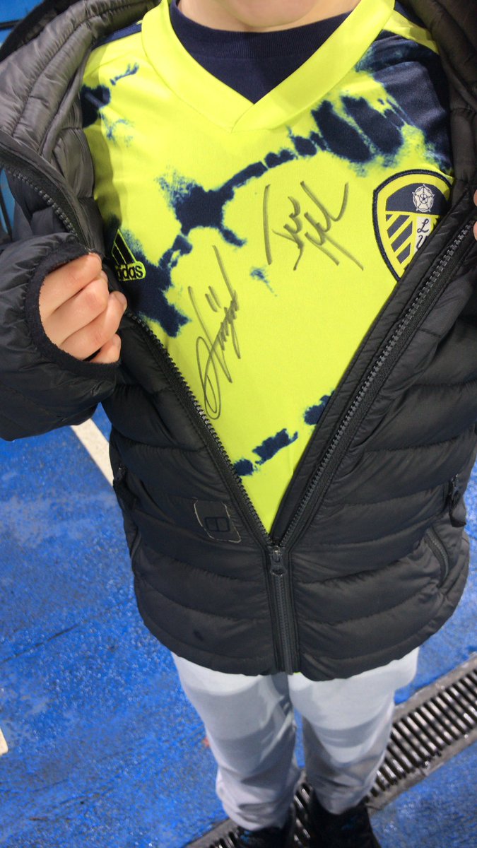 First trip to Elland Road today for the boy on his 9th birthday, even got to meet some of his heroes, unbelievable atmosphere inside the ground <a href="/LUFC/">Leeds United</a> #MOT