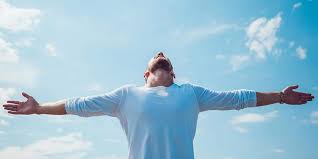 GuyZebo's tweet photo. Celui qui vit pour #impressionner les autres, gâche une vie mais celui qui vit pour #servir les autres gagne une nouvelle vie !  
                                                    #Zebo
#Motivation https://t.co/yGF7awEWKb