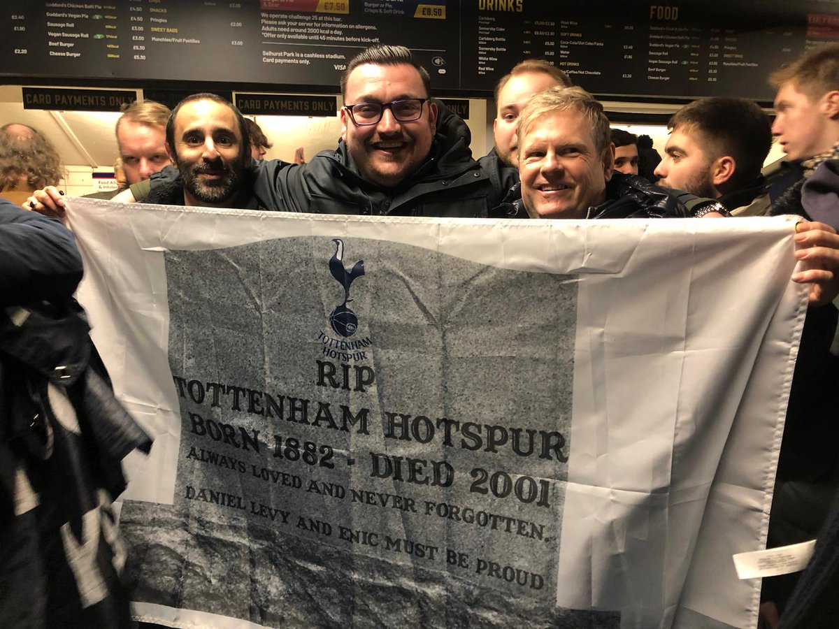 One of many new banners out tonight.

#LevyOut was sung on many occasions and EVEN AFTER we went infront which was BIG.

Great 2nd half performance from <a href="/SpursOfficial/">Tottenham Hotspur</a>.

#LevyOut
#EnicOut
#BackConte
#Antonio