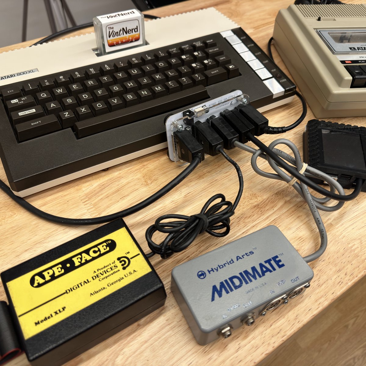 thevintnerd's tweet photo. Fun little device from Lotharek for all your "End of Chain" Atari SIO peripherals :)
#AtariSIOSplitter #Lotharek #Atari800XL #ApeFace #MIDIMate #SDriveMAX #Atari410 #Atari #Atari8Bit #AtariSIO #VintageComputing #RetroComputers #RetroGaming #TheVintNerd https://t.co/w9ydNKF8PV
