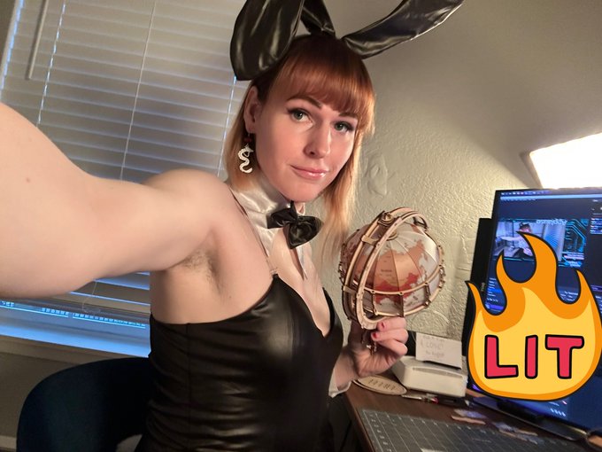 Watch Lianna Lawson's leaked NSFW photo on TwXstars