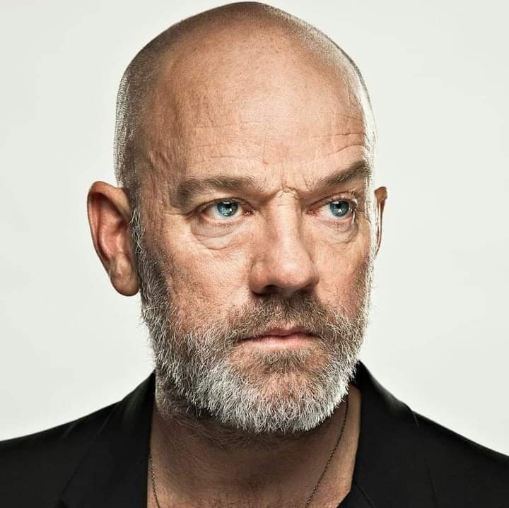 Happy birthday Michael Stipe! 
63 anos e esses olhos...pegava Meu hit preferido?
Blue,óbvio 