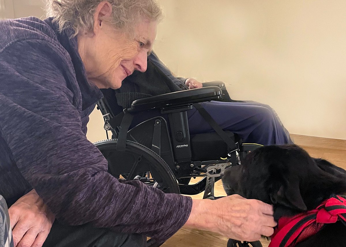 bethanycare's tweet photo. Bethany RT Kimberly enrolled her dog Gracie in the @SJA_Canada therapy dog program and now brings her to work, knowing pet therapy's positive effects on her residents.
#PetTherapy #BethanyCareSociety #StJohnAmbulance #CreatingCaringCommunities https://t.co/9kKbmjG8jQ