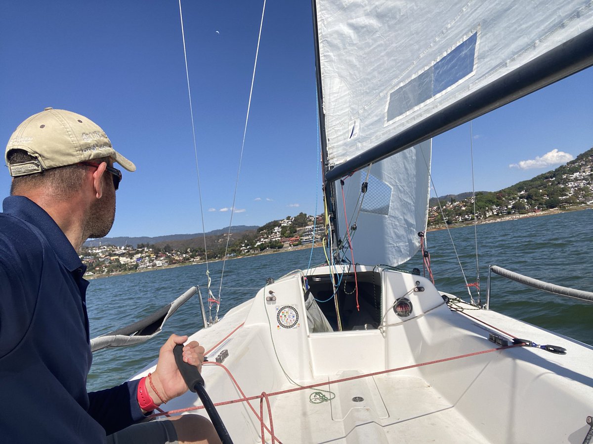 I went sailing alone today, I haven’t done this in a long time. I enjoyed it a lot, I had time to think and talk to myself and enjoy the wind and this alone time. #SailorSNEP