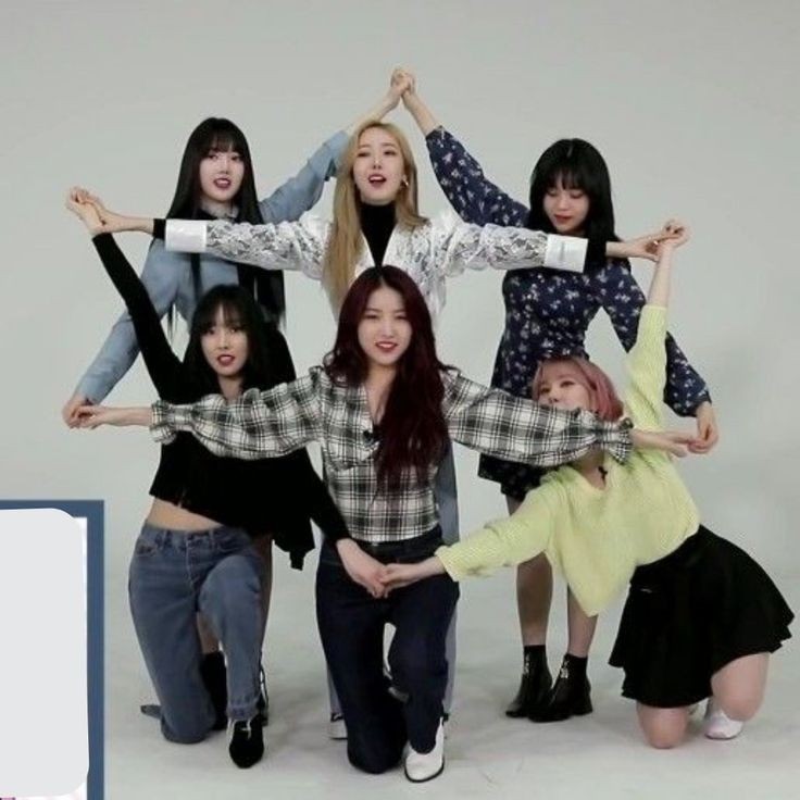 Niko33583736's tweet photo. ESTOY TAN FELIZ POR ELLAS , VAMOS QUE SE PUEDE , CADA DIA MAS CERCA PARA EL COMEBACK DE GFRIEND

#GFRIEND_IS_FREE https://t.co/Gk98FdcbwQ