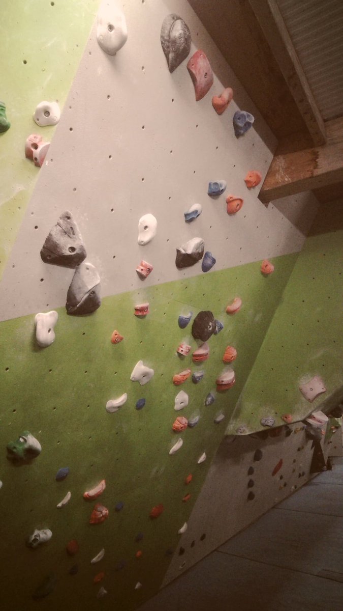 LifeofYo's tweet image. Bouldering Gym Vibes powered by #papershootcamera