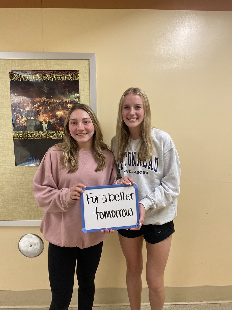 PHSMiniTHON's tweet photo. #whyweminithonwednesday #phsminithon https://t.co/19QQtRTZJf