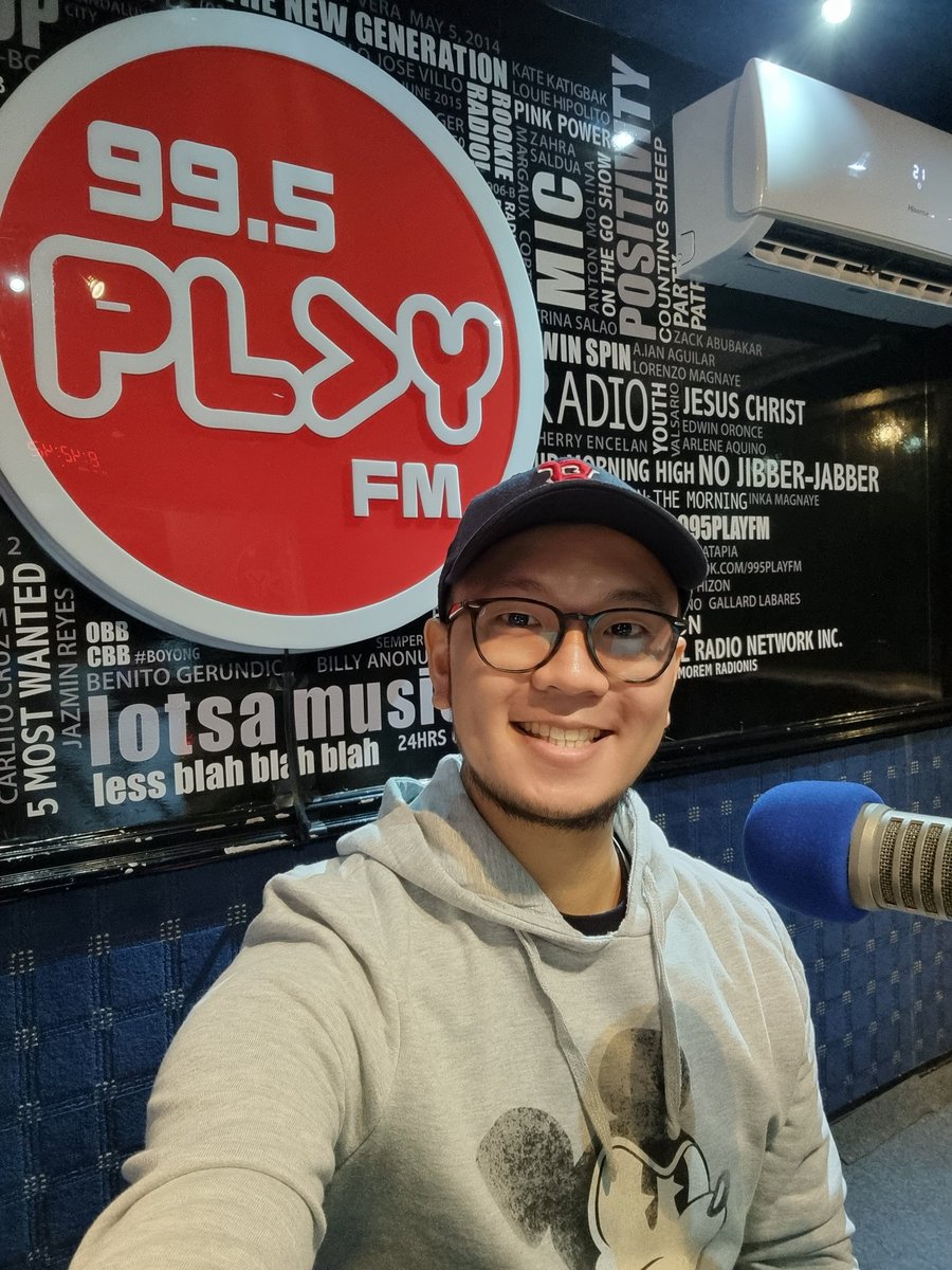 _StanSy's tweet photo. It's the first #TBT of 2023, so let's start it right with some oldies but goodies on the #Playback995!

Taking requests and dishing shoutouts until 10 am on @995PlayFM! 📻🎧🎙️

Listen live 👉🏽 https://t.co/oCrUdE8Yzp https://t.co/8hkjLcymWk