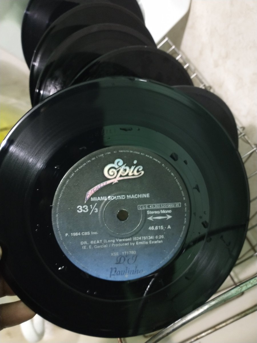 meucarovinho's tweet image. Garimpo do dia: Feliz da vida em pôr na minha coleção o 7" com a versão longa de "Doctor Beat" do #miamisoundmachine nacional.
