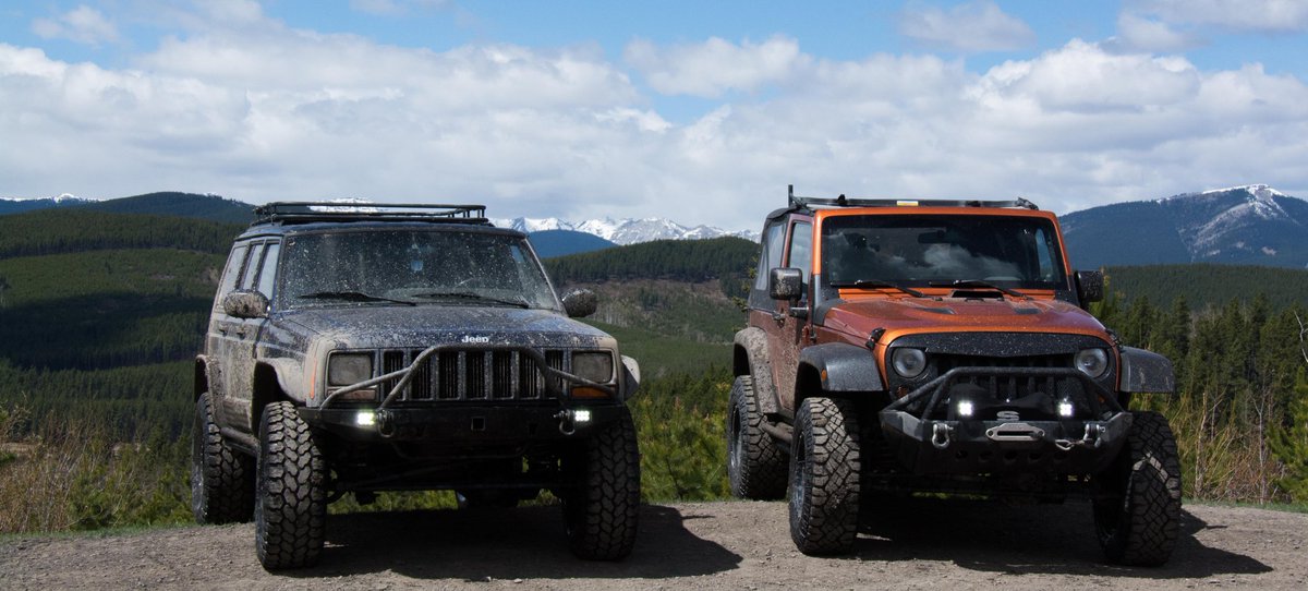 TheGreatWhiteXJ's tweet image. Reason #953 why I love heading west, the views up here are awesome!

#OIIIIIIIO #Jeep #JeepBeef #JeepCherokee #JeepCherokeeXJ #JeepXJ #XJ #ItsAJeepThing #Jeeps_only #JeepAddiction #JeepLife #JeepFamily #JeepNation #JeepLove #JeepJK #Wrangler #Offroad