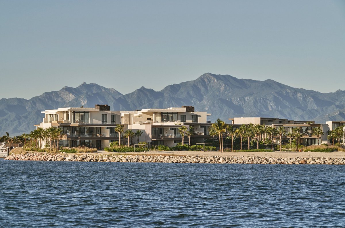 We are honored to share we have been awarded the Five Diamond designation from AAA. A special thank you to each and every member of our team - without whom this would not be possible. press.fourseasons.com/loscabos/hotel…