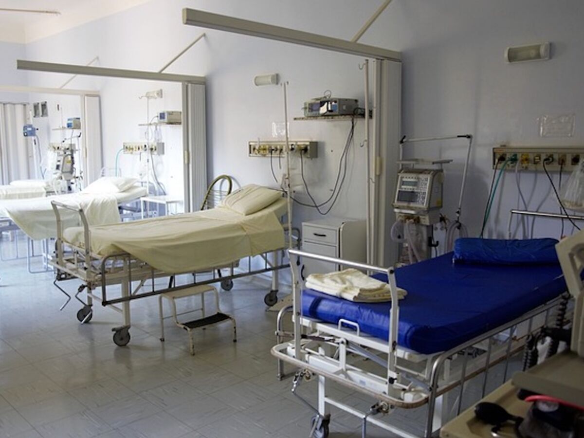 titrespresse's tweet image. (Femme Actuelle): Hôpitaux saturés : #FO-Santé #appelle à la grève illimitée : L’hôpital public menace de s’effondrer. Face au manque de personnel, le syndicat FO lance un appel de grève. Il réclame au gouvernement des mesures.. titrespresse.com/2020132212/hop…