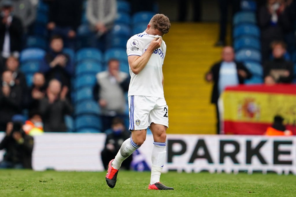 YeboahBelieveIt's tweet photo. All deserved far better send offs from a packed Elland Road for what they managed to achieve 🏆 #lufc https://t.co/2slEgrsqNZ