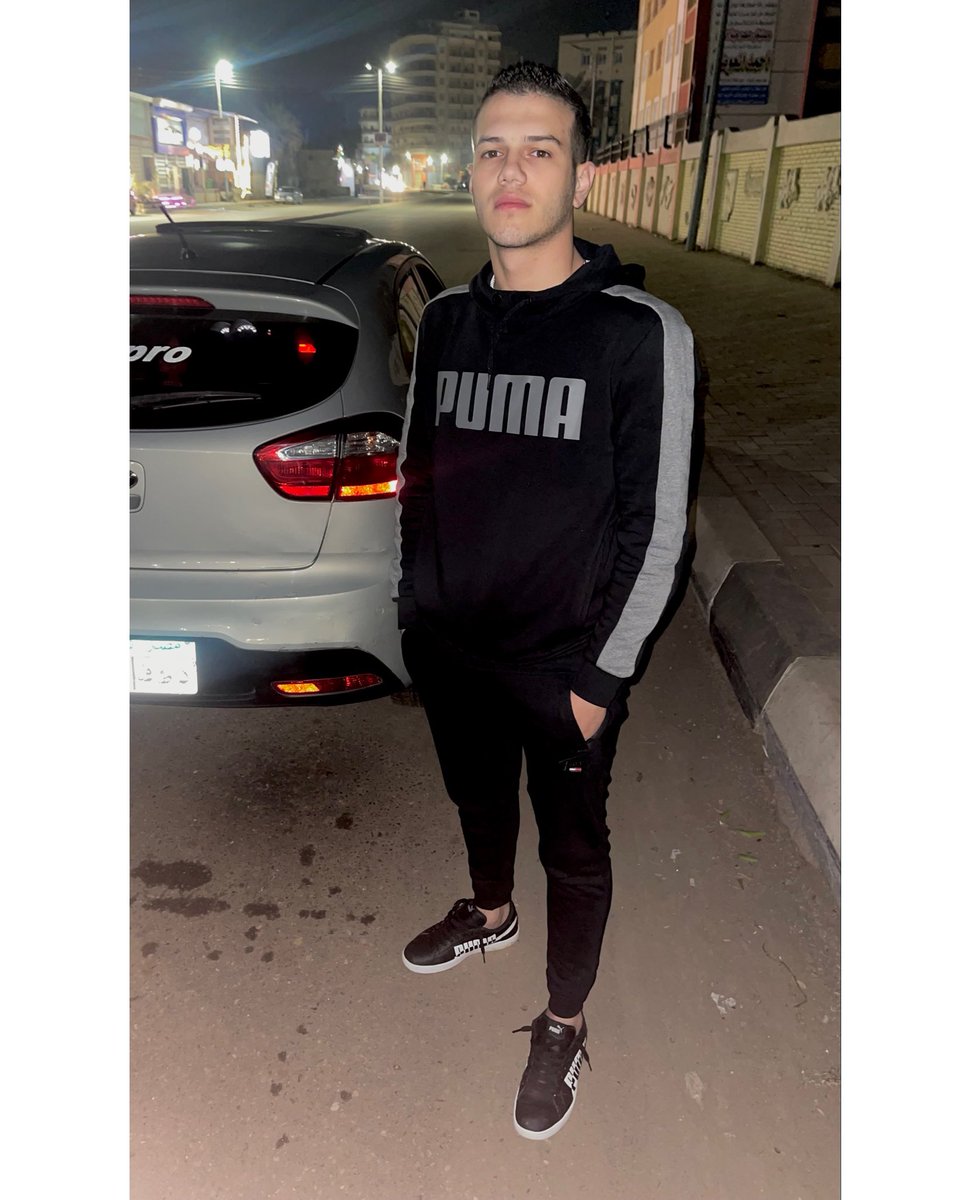 bazo_10's tweet photo. 🖤🖤 https://t.co/mUwL10KBZP