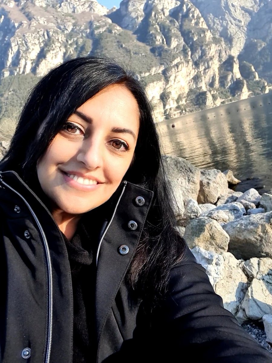 MaciLuna3's tweet photo. Fai che il tuo cuore sia come un lago. Con una superficie calma e silenziosa. E una profondità colma di gentilezza
(Lao Tzu)

#life #lake #meraviglia #relax #Italy #cheinizio #adoro #lago #calma https://t.co/kPL4jwYff4