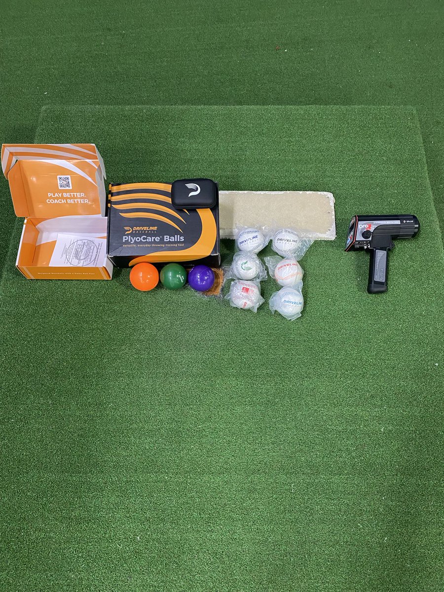 Noles_Baseball's tweet image. Seminoles Pitching Coach ⁦@CoachBoland1⁩ starts his 6 week Drive Line Pitching Program this week at Noles Nation. A few time slots are still available. This is another great 6 week program. ⁦@DrivelineBB⁩ ⁦@DrivelinePulse⁩ #PitchingTraining #NolesNation