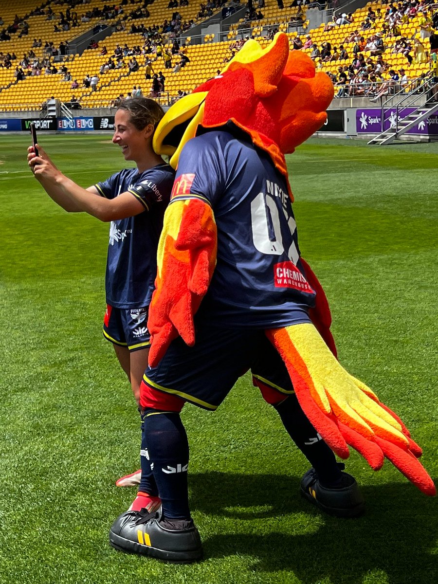 A Phoenix and a Queen 🔥