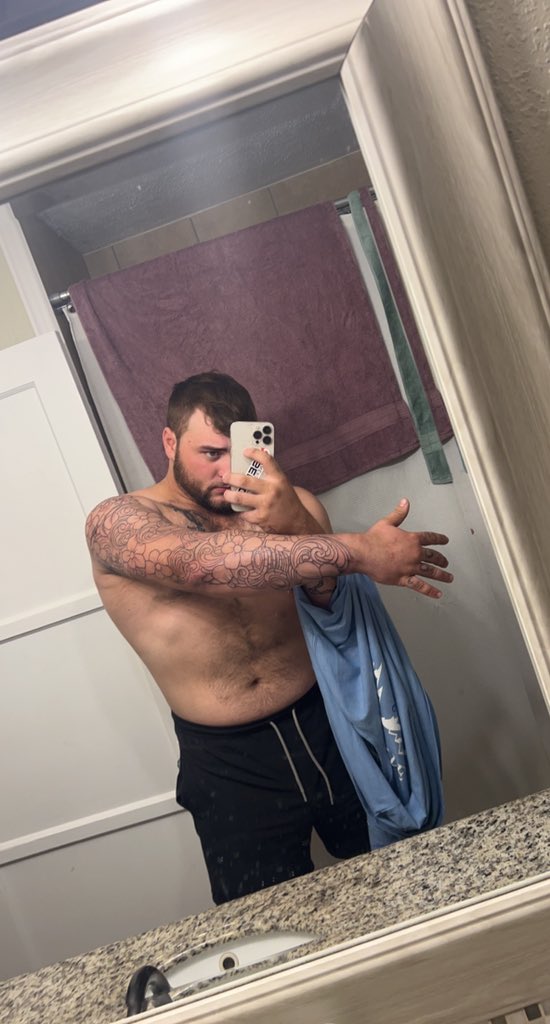 Big tattoo guy here.. no pun intended