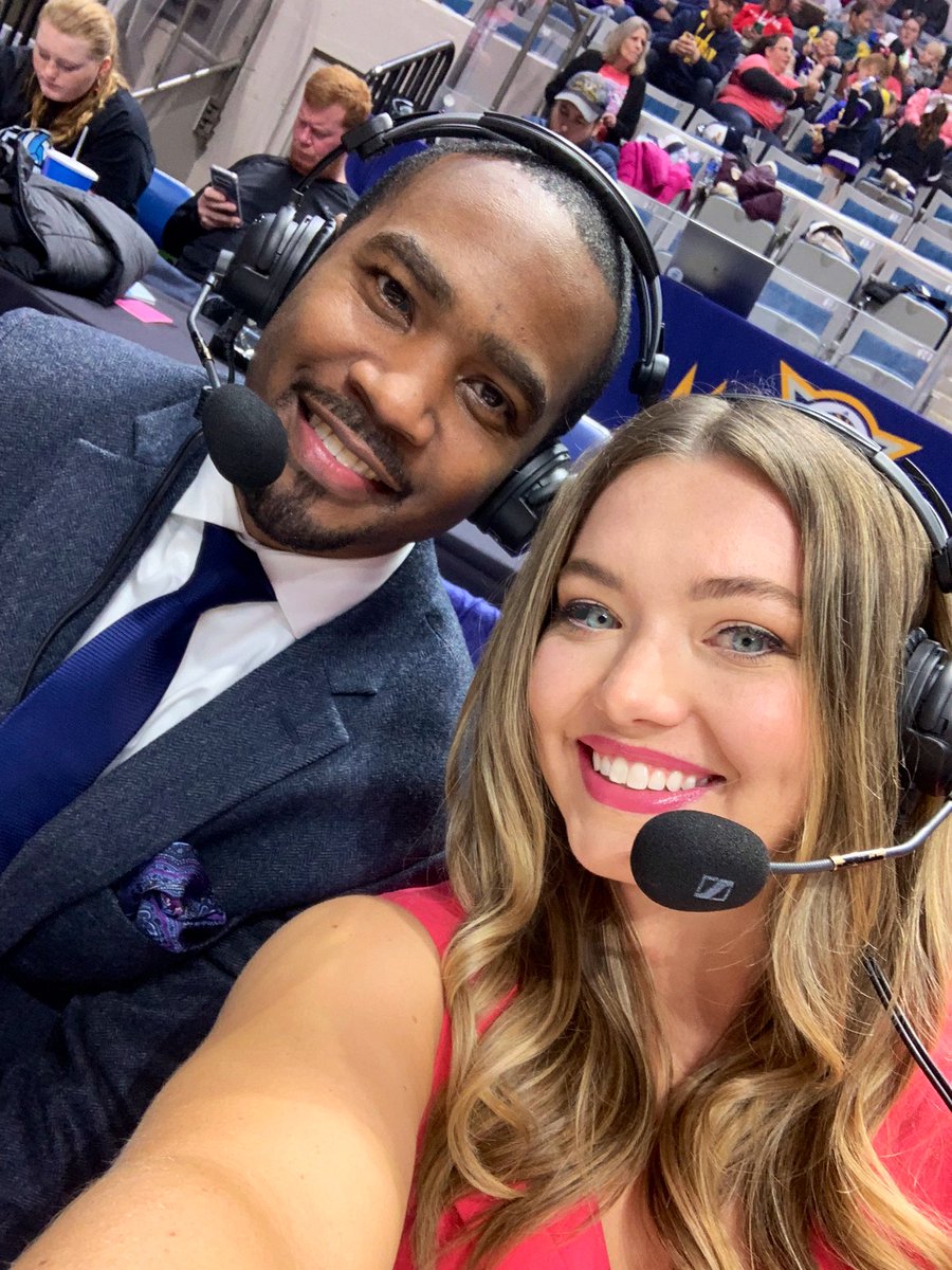 kelsie_kasperTV's tweet photo. Back on the play-by-play duties tonight along side @roho19_ with @RexSmithTV on the sidelines! 🏀

Tip off between Windy City vs. Fort Wayne just minutes away on ESPN+!

@TheMadAnts | @nbagleague https://t.co/IBpmeOYQUa