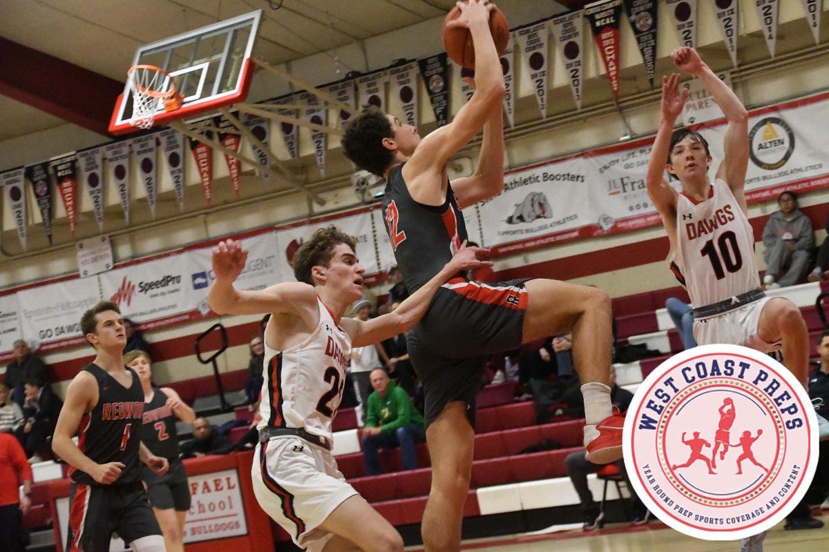 westcoastpreps_'s tweet photo. Here come the Giants! 

After seeing it could compete with the nation’s best in LA, Redwood came back to NorCal and is undefeated in MCAL play. 

Story: https://t.co/xna5p1ihKY https://t.co/Q8RFpfAQA6