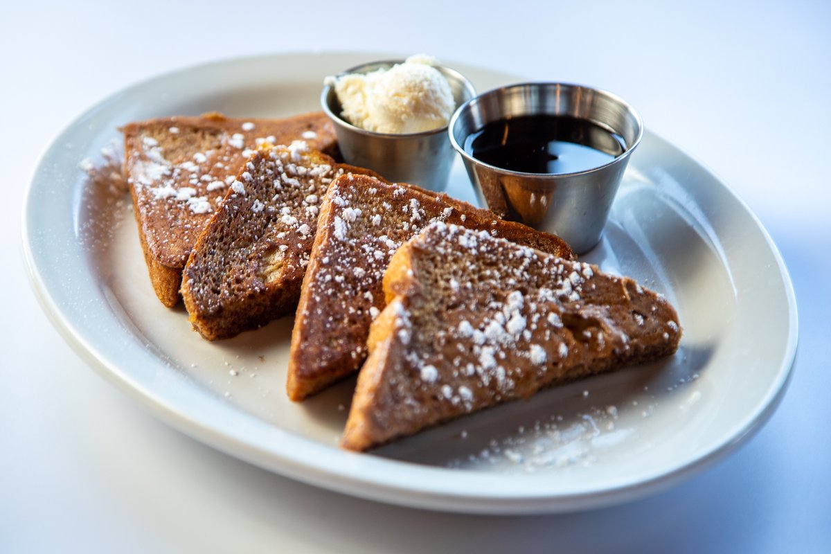 Moby Dick Restaurant tweet media