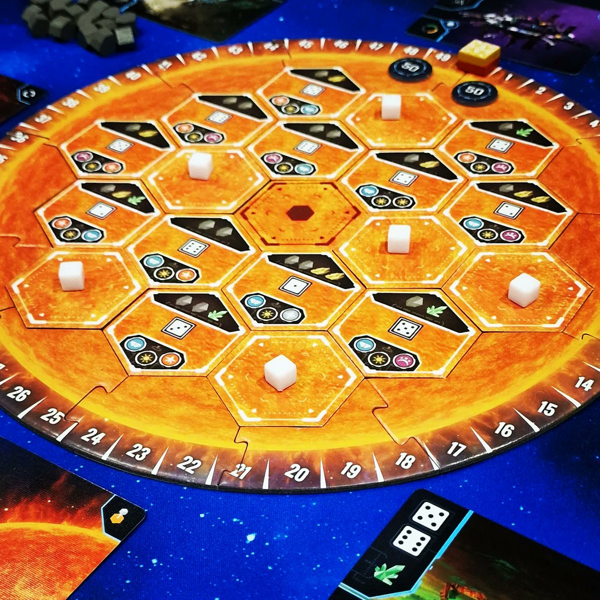 NinjageekG's tweet photo. Solar Sphere from @DrandaGames
#boardgames #boardgamecommunity #solarsphere https://t.co/9SmOIg4L1C