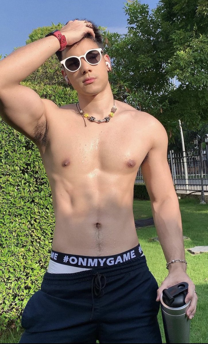 howmerfitness's tweet photo. 🕶️ https://t.co/hYpFg1iV1P https://t.co/Duy7fdleQu