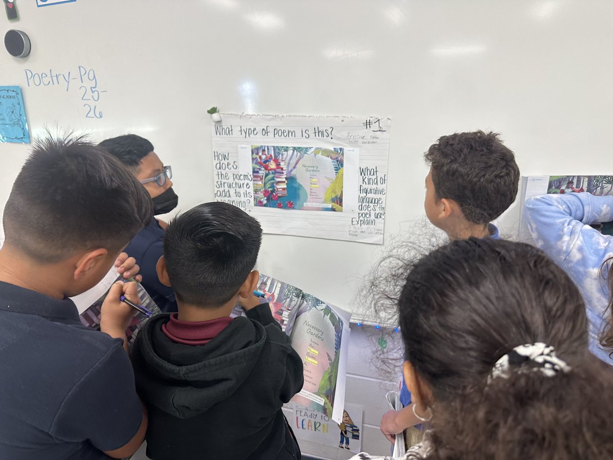 4thwithMsFitz's tweet photo. Starting off our week of poetry by changing it up.  We worked with different groups to do a jigsaw on our poems, and then, presented our information to our original group by doing a gallery walk. #fourthgrade #ELA #getupandmoving https://t.co/VJPGiCPfWP