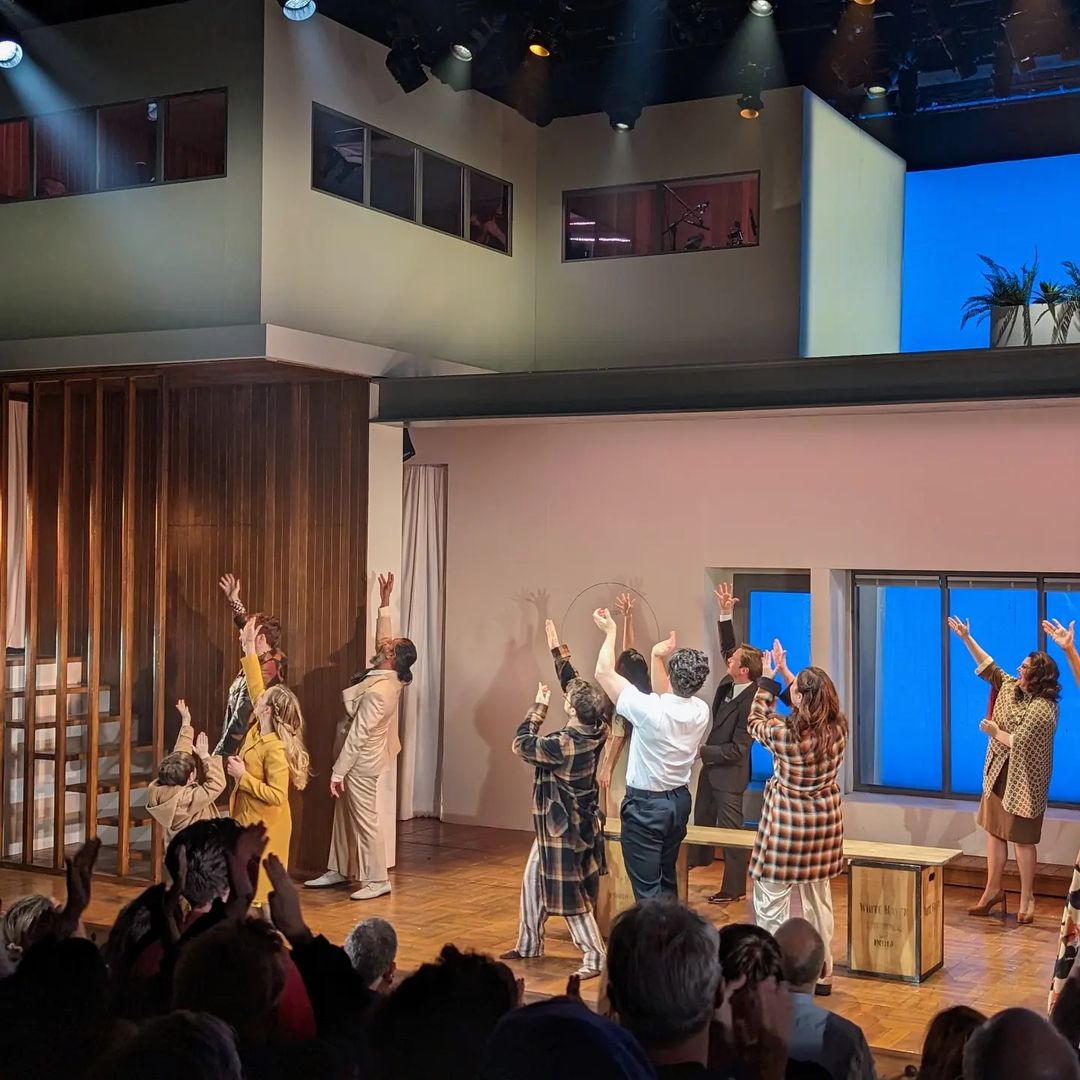 GeminiNotTwin1's tweet photo. Merrily We Roll Along curtain call - January 3, 2023 
#MerrilyWeRollAlong #JonathanGroff #LindsayMendez #DanielRadcliffe #MerrilyNYTW #Groffsauce #Sondheim #KrystalJoyBrown #KatieRoseClarke #NYTW #OffBroadway #CoreyMach https://t.co/woMlealyMb