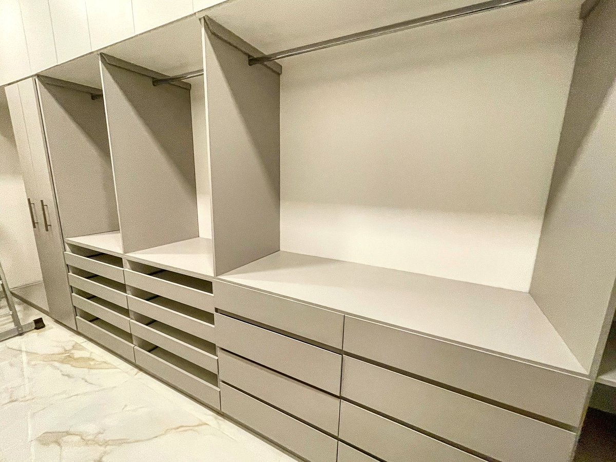 MADEFIN's tweet photo. Closets #madefin
Whstsapp o llamadas: 0994721300
Fotos de obras face o insta: @madefin
#anaqueles #baños #cocina #modulares #closet #muebles #guayaquil #samborondon #escritorio #oficina #cama #cortinas #puertas #puertasdepaso #diseñode #decoracion https://t.co/9Ec0zgpijr