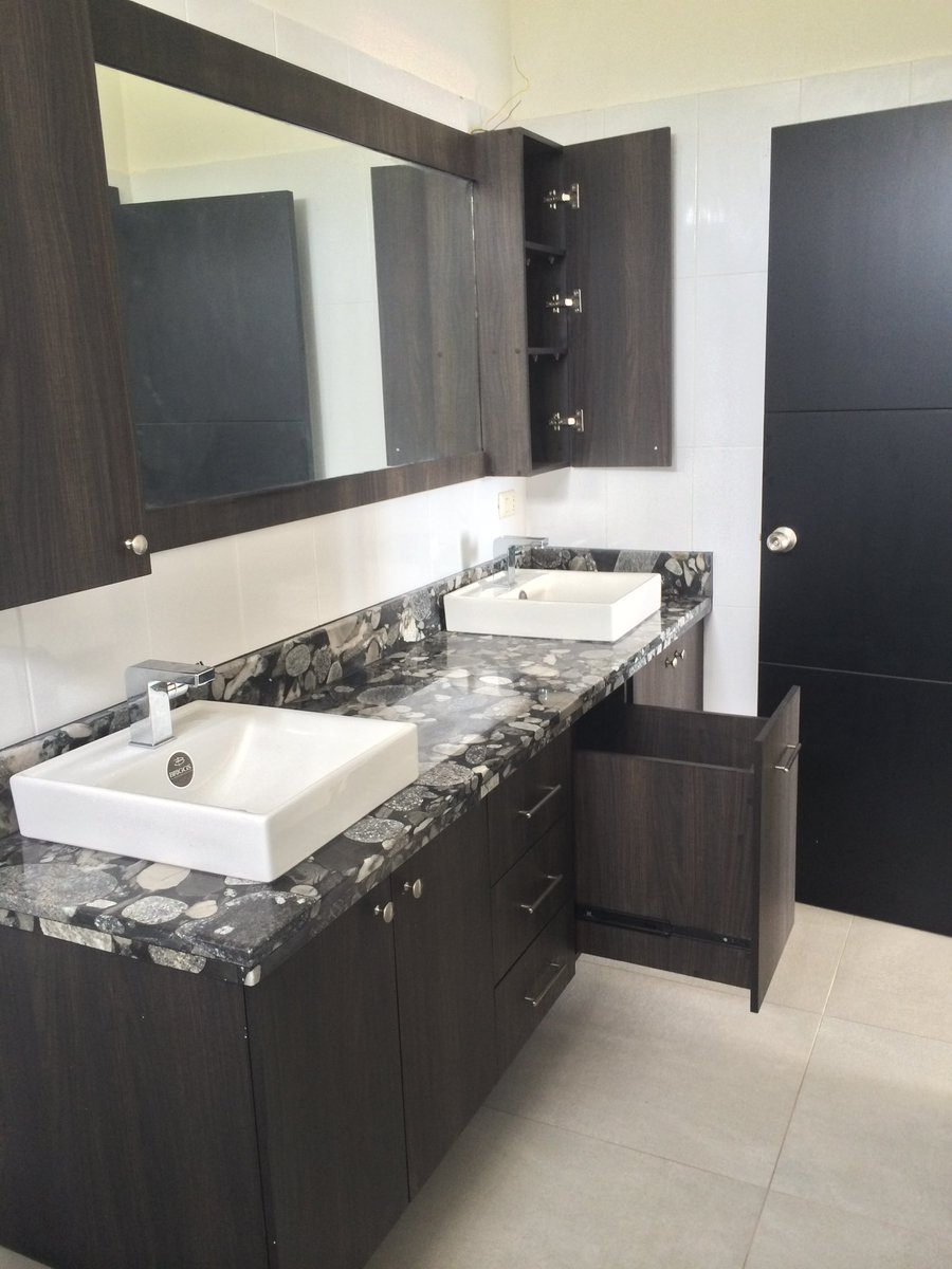 MADEFIN's tweet photo. Baños #madefin
Whstsapp o llamadas: 0994721300
Fotos de obras face o insta: @madefin
#anaqueles #baños #cocina #modulares #closet #muebles #guayaquil #samborondon #escritorio #oficina #cama #cortinas #puertas #puertasdepaso #diseñode #decoracion https://t.co/qb0aHRihpu