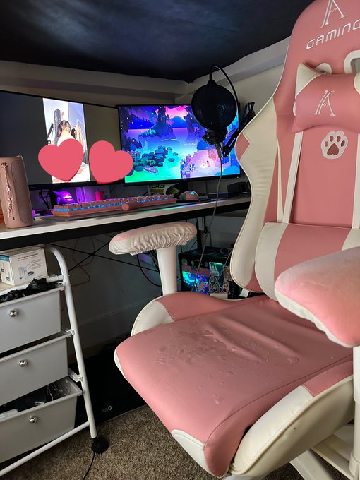 editing my videos rn https://t.co/qStNG74NRE<a href="/tag/throne"class="tags"><span>#throne</span></a><a href="/tag/wishlist"class="tags"><span>#wishlist</span></a>