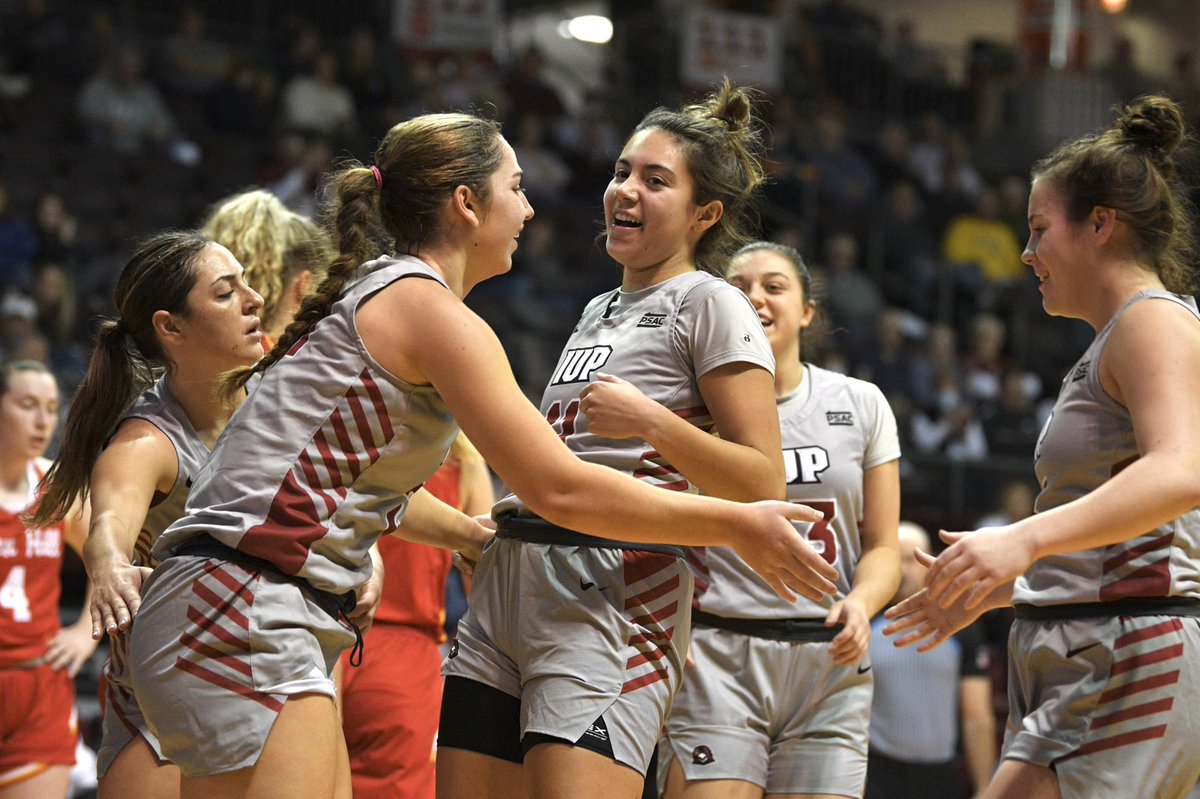 IUP_WBB's tweet photo. W. W. W.

We take down Seton Hill, 77 - 60! 

#NoLimits | #TalonsUp https://t.co/WBmHuy7jPk