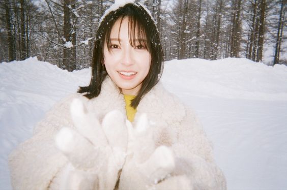 nannaru_hinata's tweet photo. "はじめての ゆき"

🍣の続き
写真集、雪ではしゃぐ姿が可愛かったですね

https://t.co/XQAYvauIZU https://t.co/U9RjfJxJbq