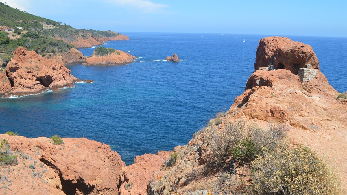 L'Estérel dispose de paysages magnifiques
#CotedAzurFrance #JeudiPhoto #Tourisme #VisitEsterel #VisitCotedAzur #visitvar #photodujour @VisitCotedazur @EsterelCoteAzur @VisitVar