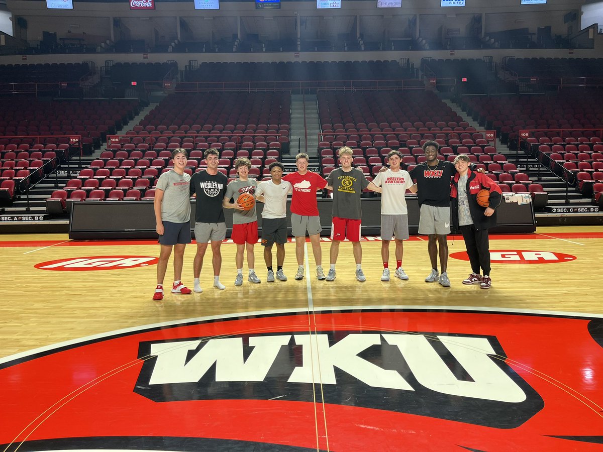 WKU_Managers's tweet photo. Tops move to 5-0 after a huge win at home winning 58-56 over a physical and very skilled @MeanGreenMBB staff and managers. @ManagerGames_   

@kylehuber_1 : 21pts (6-10) from 3
@G_money_Garrett 2 reb in his 2nd appearance https://t.co/tObRpjT8sW