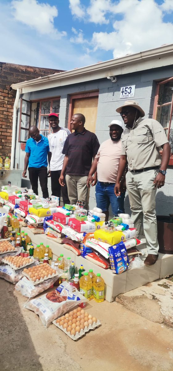 JMagodielo's tweet photo. The struggle against poverty involves The Brotherhood Social Club....... https://t.co/iCiBJqqI3L