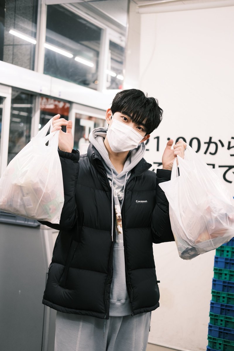 Lovehyeongseop's tweet photo. 한빈이의 시선으로 담은 형섭이가 너무 아름답다.. 한빈이의 필름 시리즈 계속 되길 🎞🤍 https://t.co/38eUXuJLHc