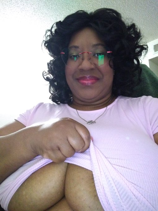 Come see me live NOW on Streamate and Manyvids. Streamate-DEEBIGBOOBS! ManyVids-StarGazerDee See you<a href="/tag/mvsales"class="tags"><span>#mvsales</span></a>