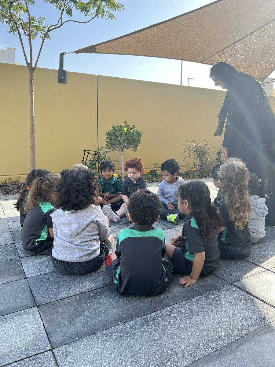 Today the Minis had their first playtime. They have loved learning new games to play. What superstar team work they showed! 🌟