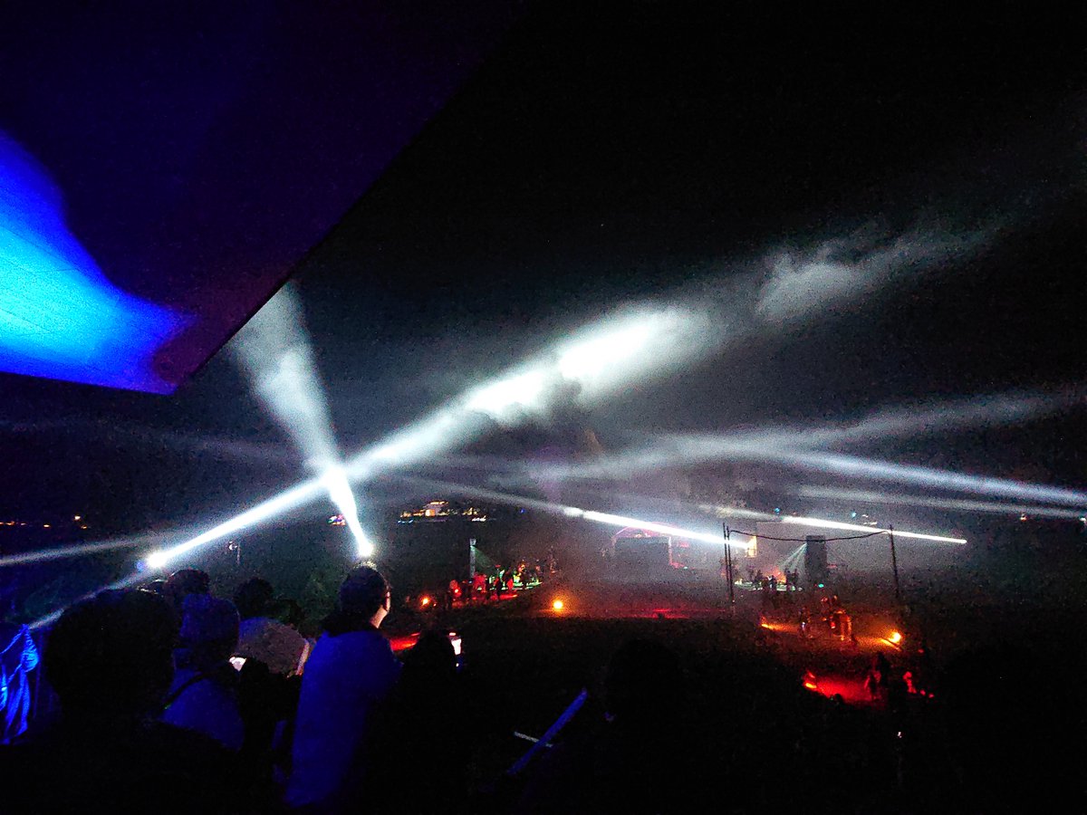 HENA_choco_Late's tweet image. 三次でまったりした後は、
備北丘陵公園に行って
🌟イルミネーション🌟
すごい人がいて
おどろきました～(@_@。
お寒い中ごくろうさまデス
＃三次 ＃備北丘陵公園