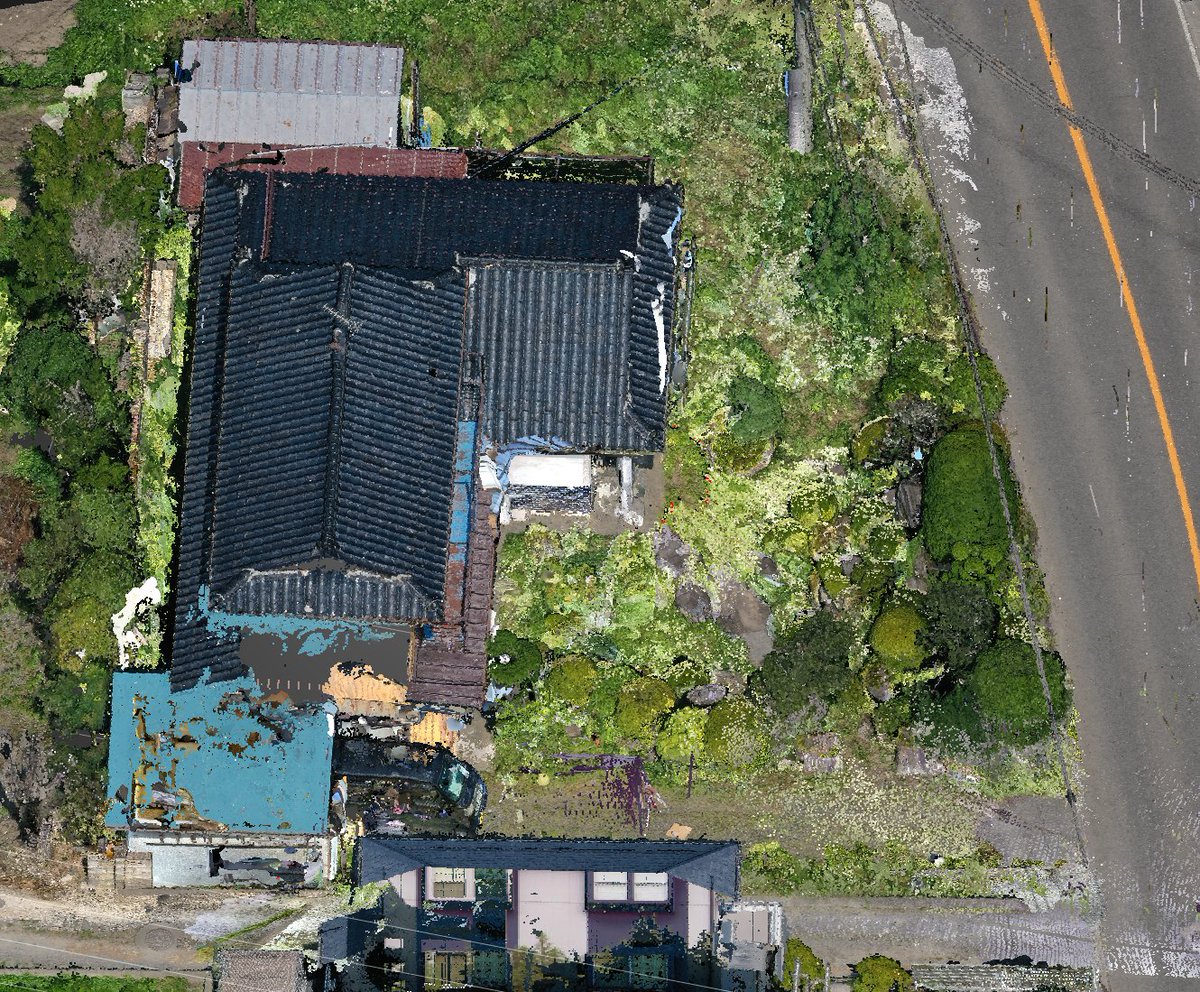 chousashikun's tweet image. 今年一発目の現場です。建物が解体されたので再測量。
AprilTagを8個使って最大誤差は8ｍｍだそうです。
#Dot3D
#Trendpoint
#lidar